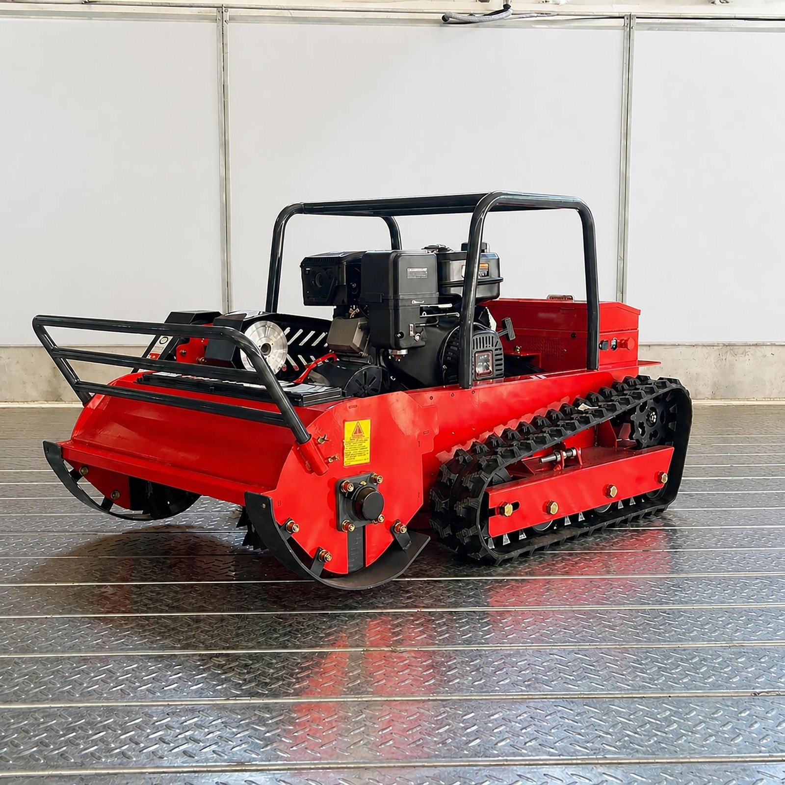 GST-800 gasoline hybrid tracked flail mower real machine view