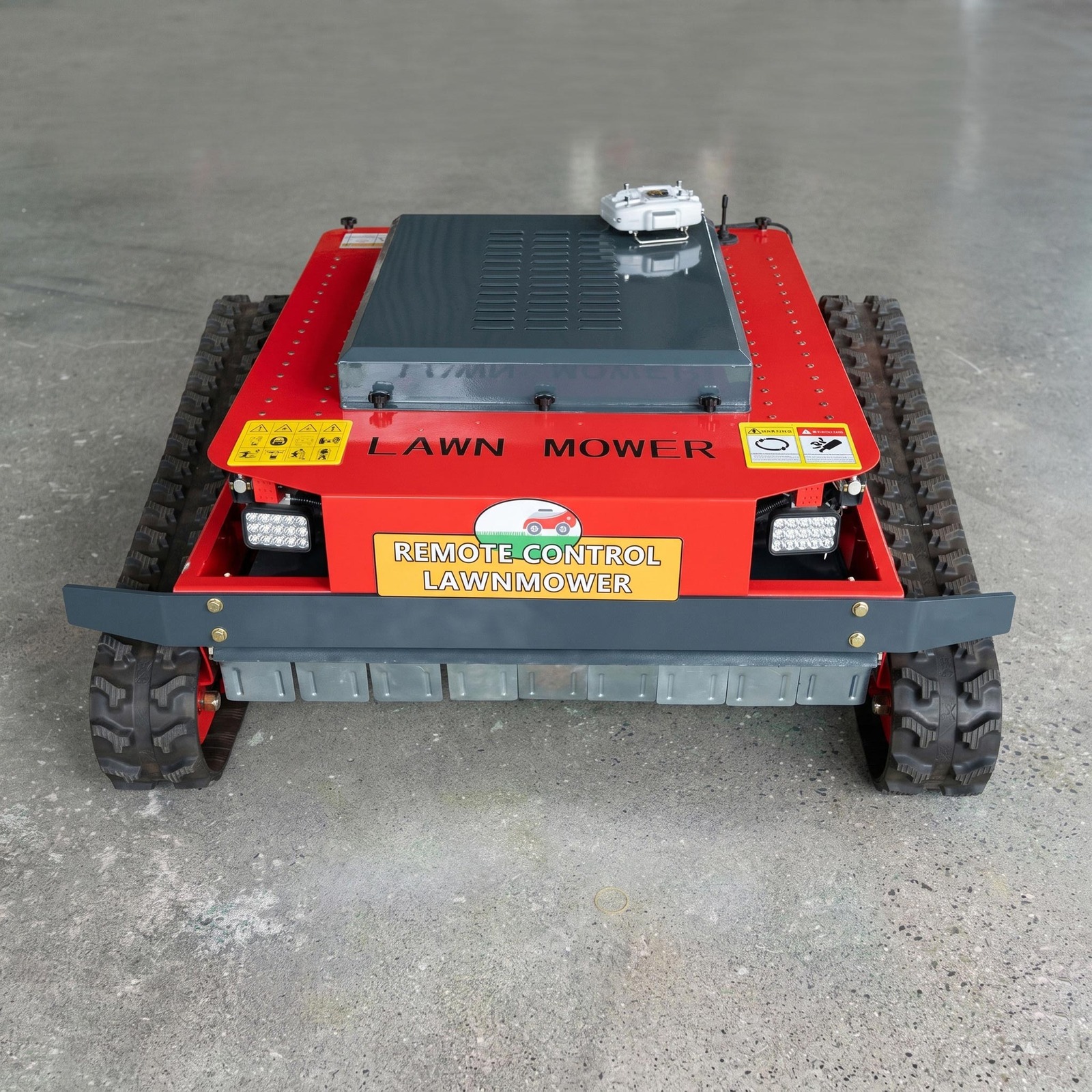 GST-900 hybrid tracked mower real machine view